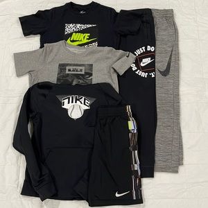 Nike Boys Bundle Size Large